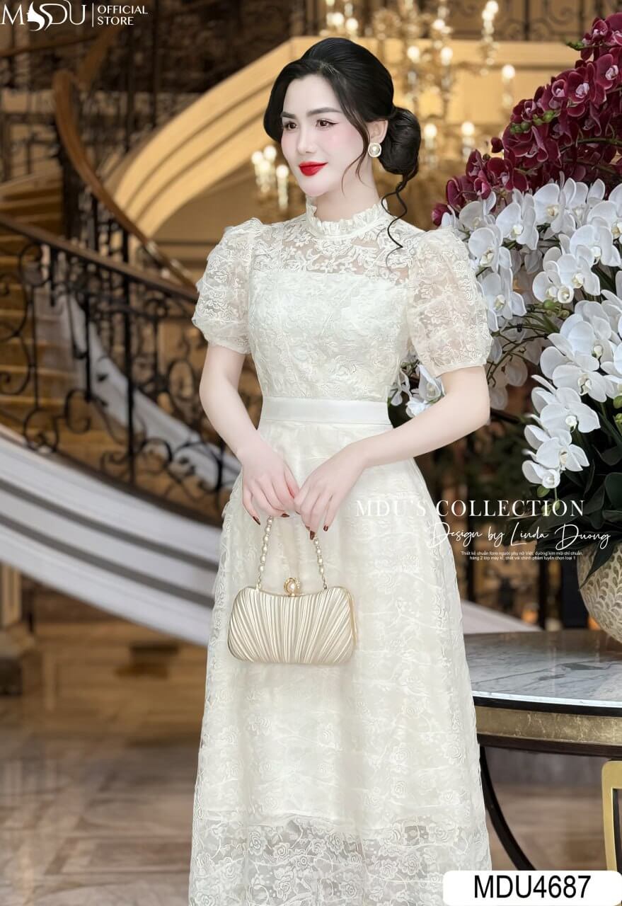 Váy Công Chúa Người Lớn Màu Trắng Bằng Ren