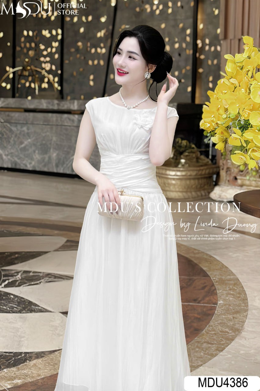 Váy Công Chúa Người Lớn Màu Trắng Bằng Voan