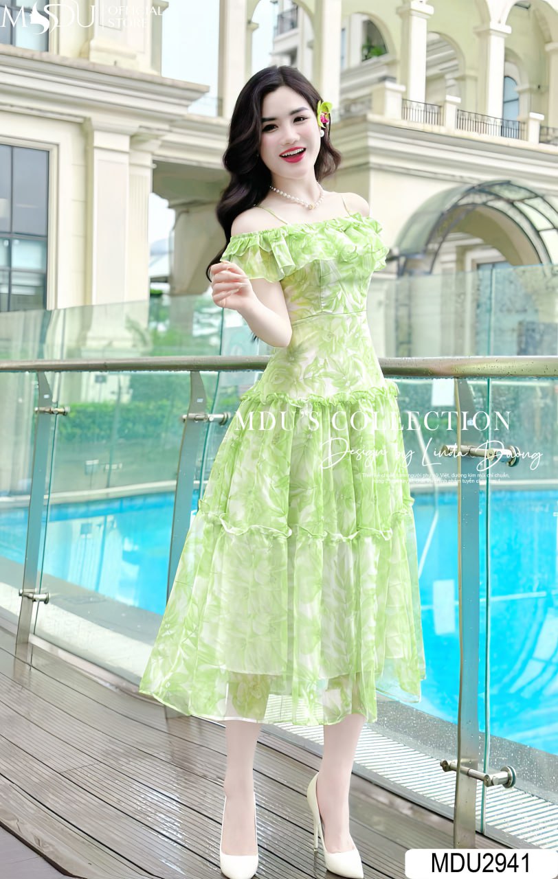 Tại Sao Đầm Maxi Tơ Đi Biển Là Lựa Chọn Hoàn Hảo