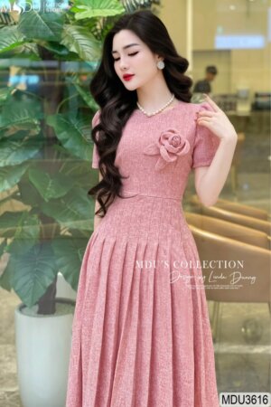 Váy Thiết Kế MDU3616 – Màu Hồng Nhẹ Nhàng Đường May Cầu Kì Tỉ Mỉ Đầy Tinh Tế