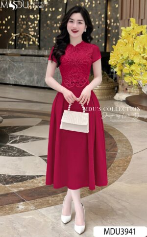 Váy Thiết Kế MDU3941 – Màu Đỏ Nổi Bật Cùng Đường May Cầu Kì Làm Tôn Lên Vẻ Đẹp Quyến Rũ