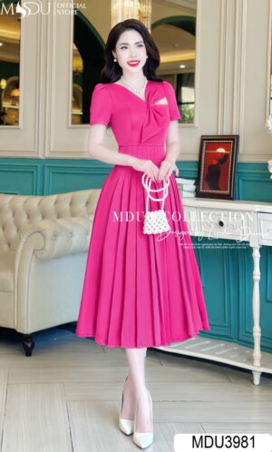 Váy Thiết Kế MDU3981 – Màu Hồng Xếp Li Tỉ Mỉ Phối Cùng Chi Tiết Cut - Out Trước Ngực Điệu Đà