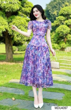 Váy Thiết Kế MDU4097 – Dáng Dài Phối Họa Tiết Bắt Mắt Cùng Xếp Li Tạo Điểm Nhấn