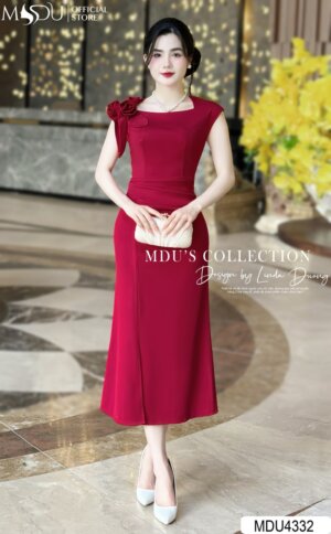 Váy Thiết Kế MDU4332 – Dáng Ôm Body Cổ Cách Điệu Phối Cùng Màu Đỏ Quyến Rũ