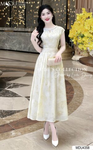 Váy Thiết Kế MDU4358 – Màu Be Sang Chảnh Dáng Dài Phối Cùng Cổ Váy Cách Điệu