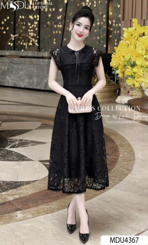 Váy Thiết Kế MDU4367 – Màu Đen Sang Chảnh Cùng Thắt Nơ Tinh Tế Với Những Đường Vân Ren Thủ Công Tỉ Mỉ