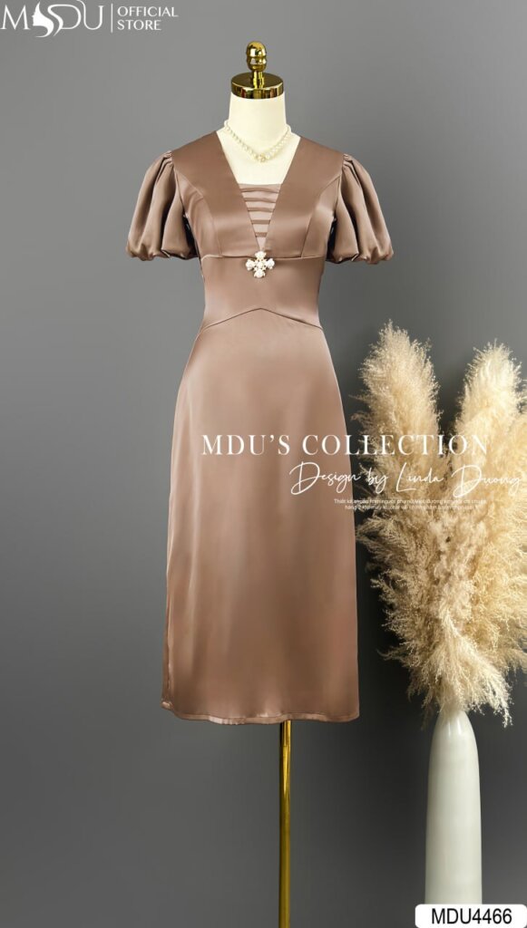 Những Lưu Ý Khi Chọn Áo Đầm Dự Tiệc Tuổi 60