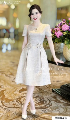Váy Thiết Kế MDU4486 – Dáng Váy Chữ A Cổ Tròn Thanh Lịch Chi Tiết Nơ Duyên Dáng