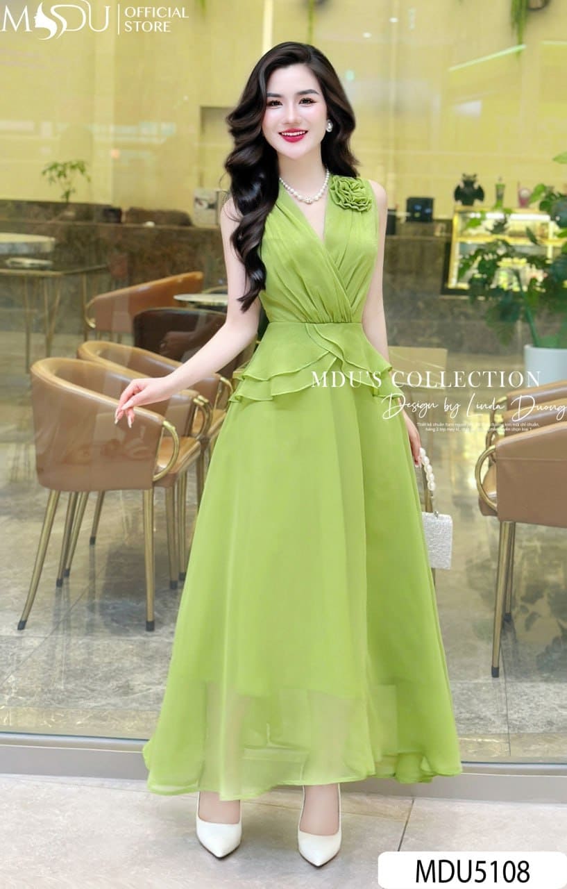 Các Kiểu Đầm Dự Tiệc Che Bụng Khiến Bạn "Hết Hồn" Vì Đẹp - Đầm Peplum