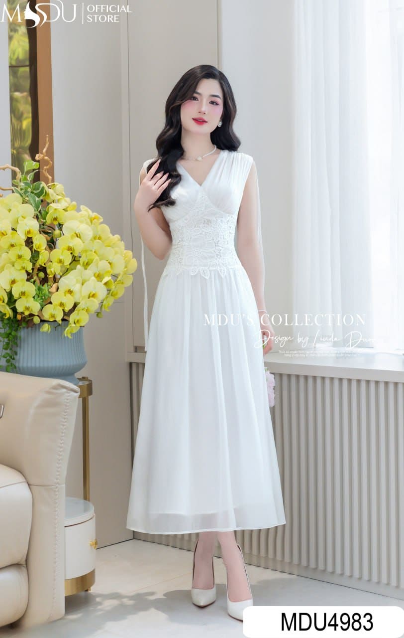 Đầm dự tiệc cho người nhỏ con - cổ V 