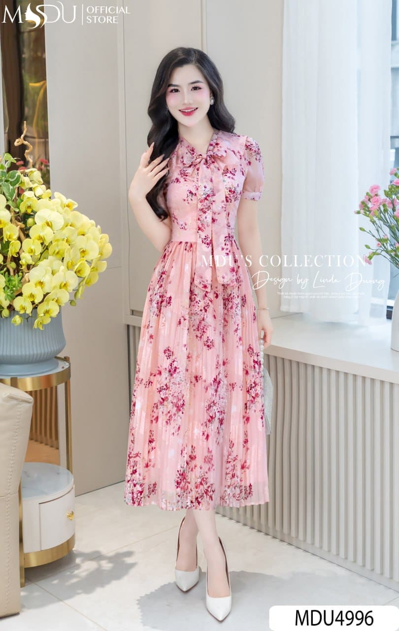 Màu Sắc Và Họa Tiết Tôn Dáng Cho Đầm Dự Tiệc Cho Người Thấp Tròn