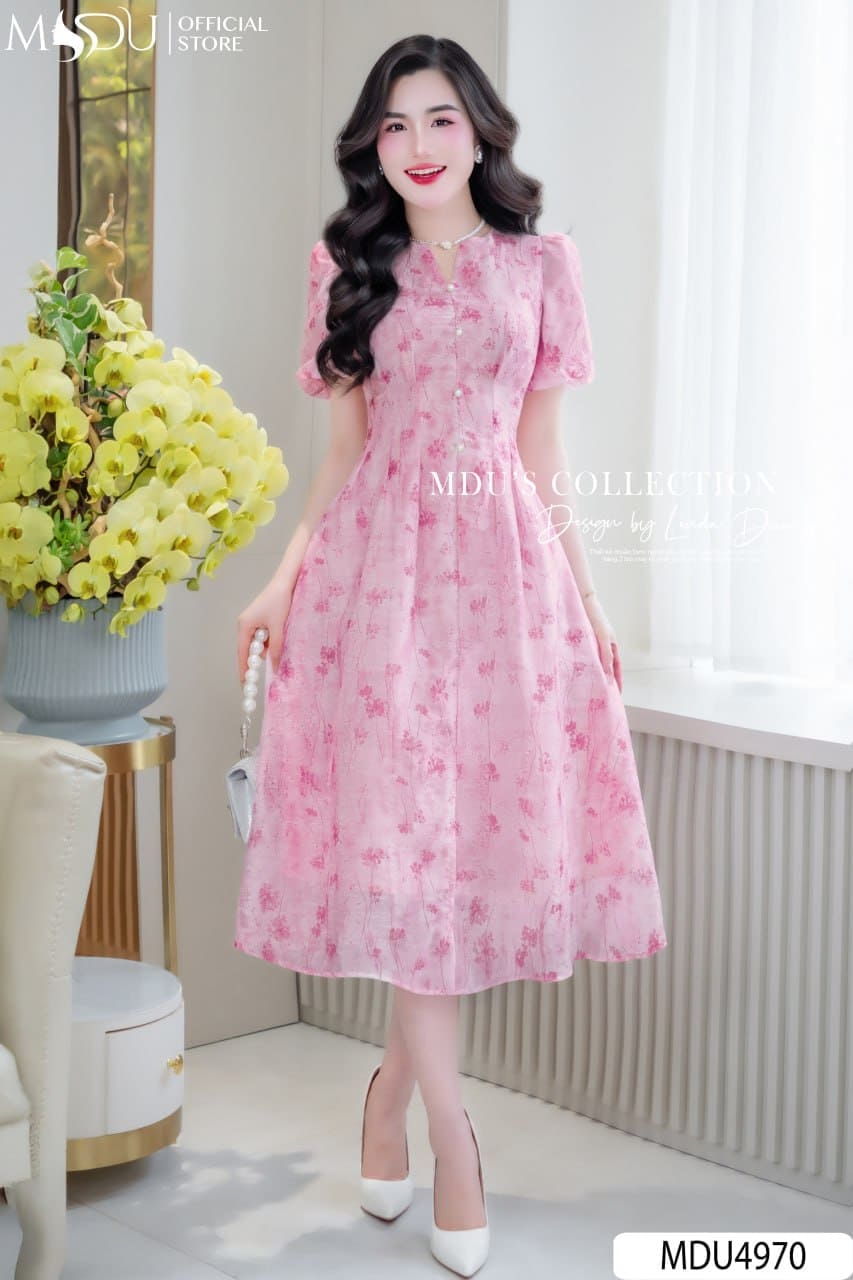 Chọn Đầm Dự Tiệc Cho Người Thấp Tròn Theo Dịp