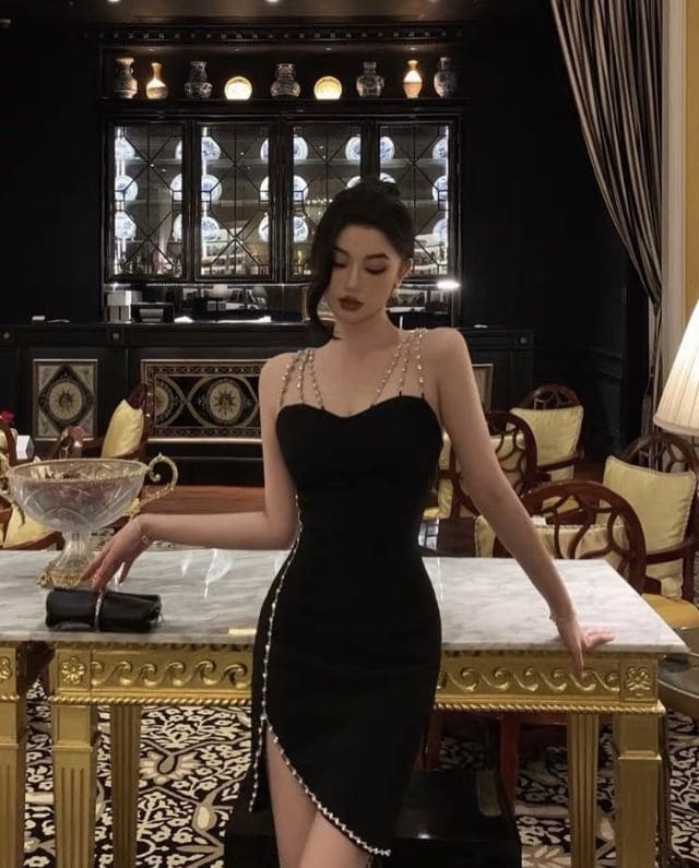 Đầm dự tiệc mùa hè cắt xẻ 