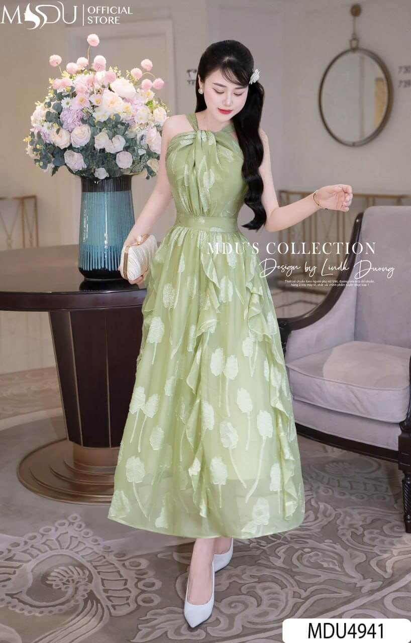 Đầm dự tiệc mùa hè cổ yếm 