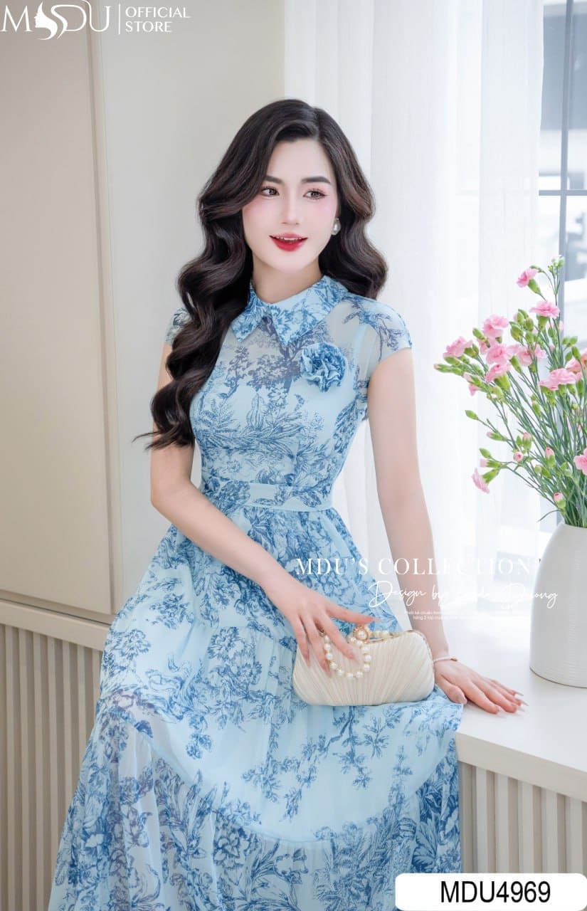 Tại Sao Váy Dự Tiệc Màu Xanh Dương Lại "Chiếm Sóng" Trái Tim Phái Đẹp