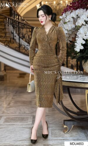 Váy Thiết Kế MDU4653 Gam Màu Nâu Nổi Bật Cổ V Cách Điệu