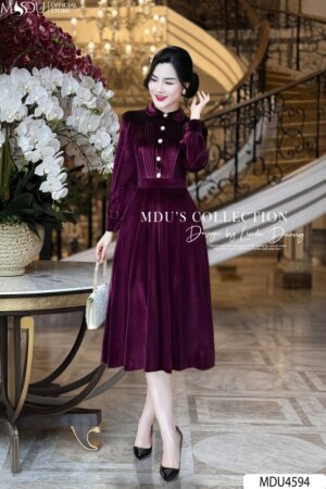 Váy Thiết Kế MDU4594 Màu Tím Bắt Mắt Đính Hàng Cúc Ngọc Trai Tinh Xảo