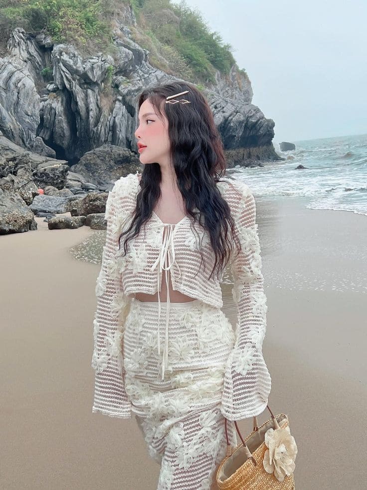 Những Mẫu Áo Cardigan Đi Biển Đẹp Nhất 2025 - Áo Cardigan Voan Dáng Dài