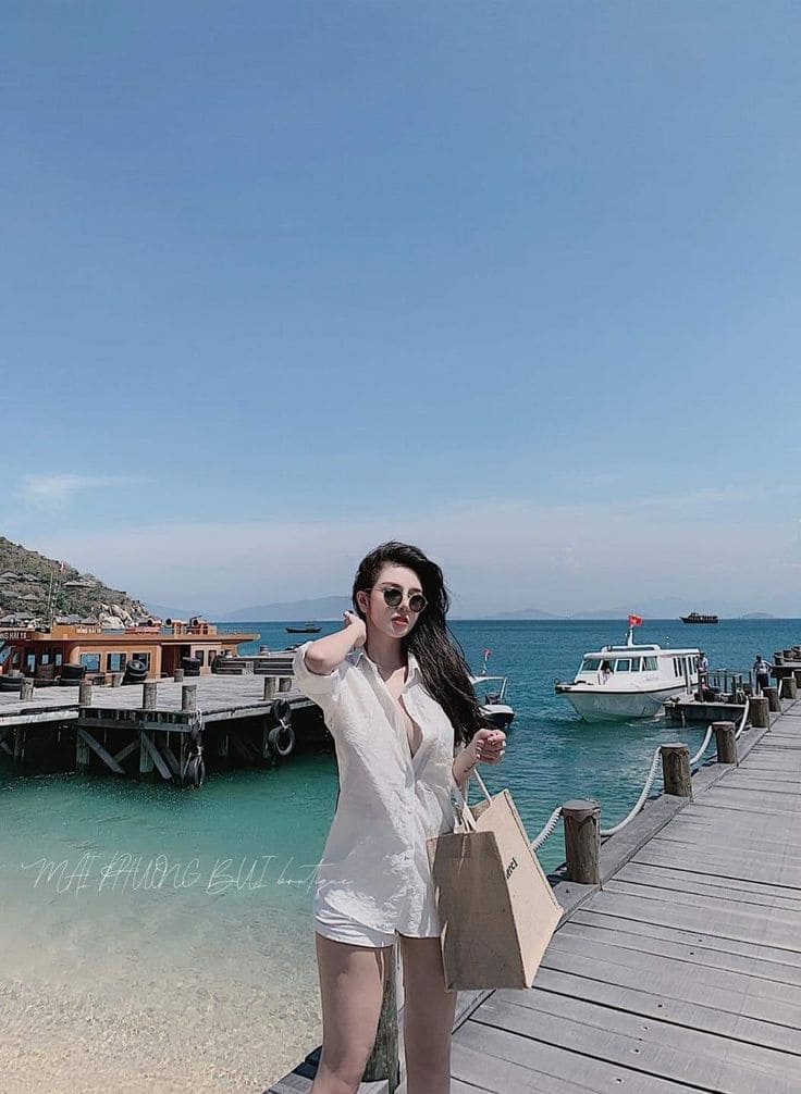 Top Những Mẫu Áo Sơ Mi Đi Biển Đẹp Nhất Cho Phái Đẹp - Áo Sơ Mi Trắng