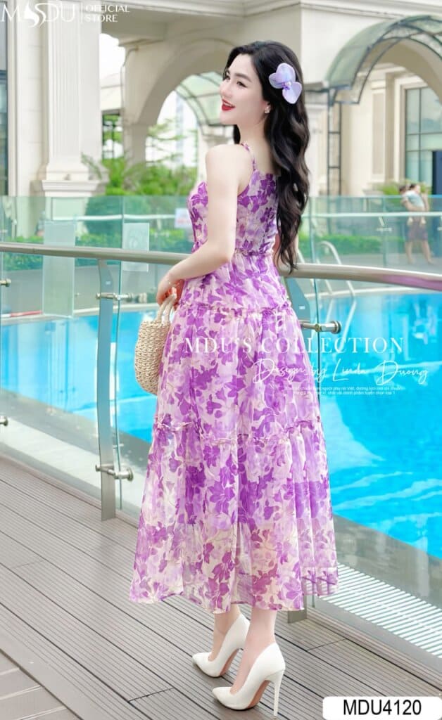 Đầm dây đi biển - Tạo dáng chụp ảnh đẹp nhất