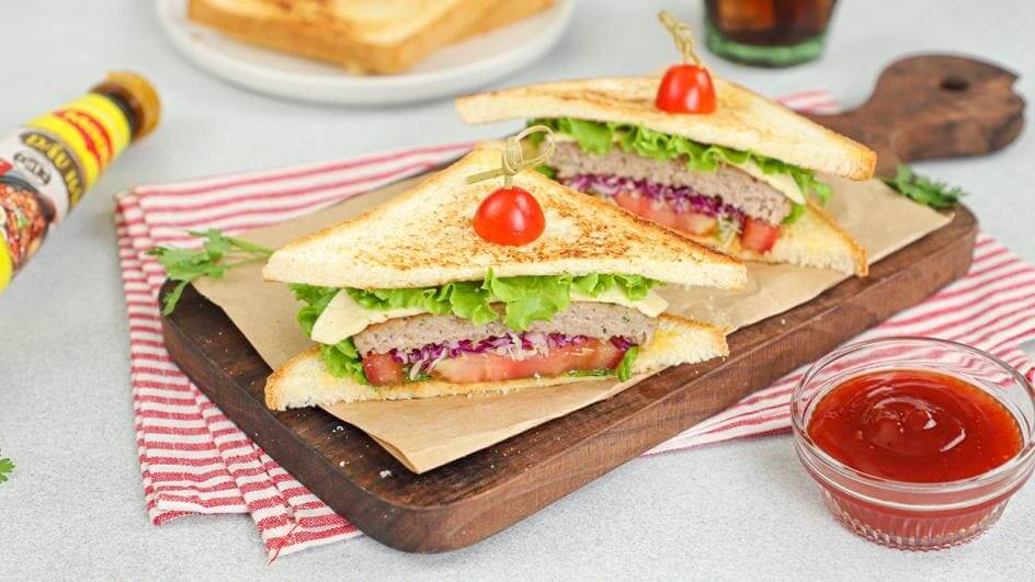Bí Quyết Chuẩn Bị Đồ Ăn Đi Biển - Sanwich