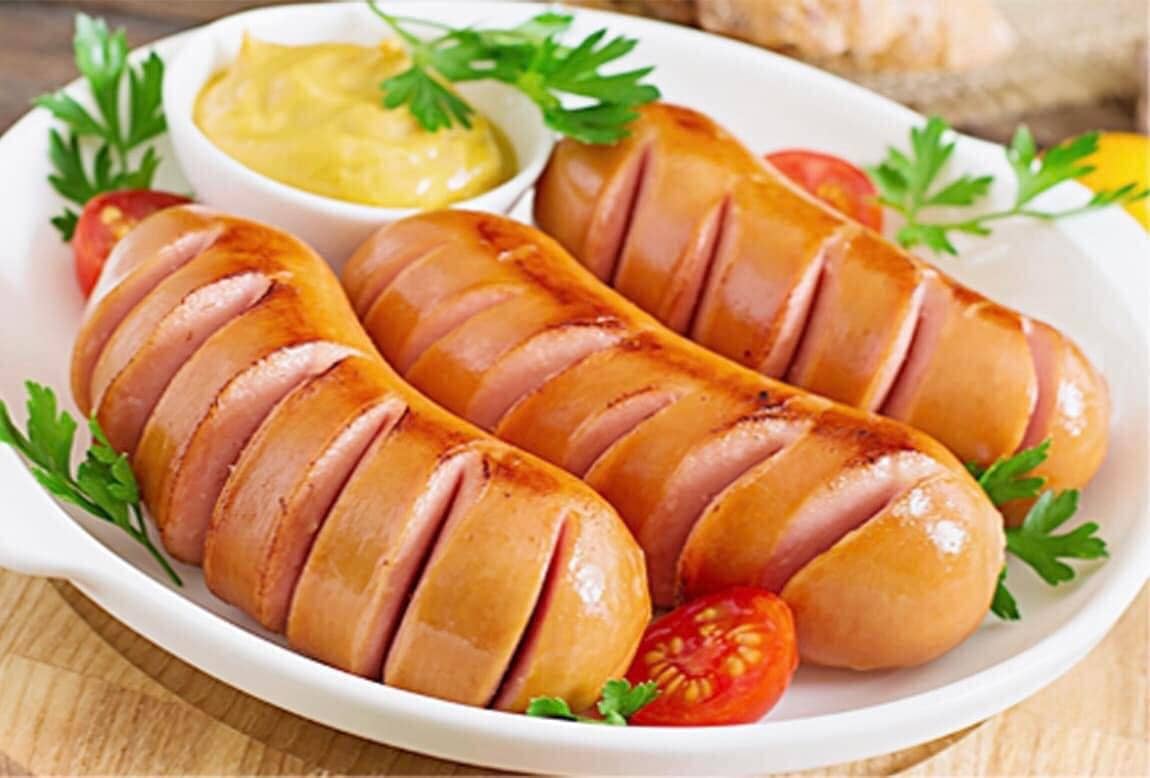 Bí Quyết Chuẩn Bị Đồ Ăn Đi Biển - Xúc Xích