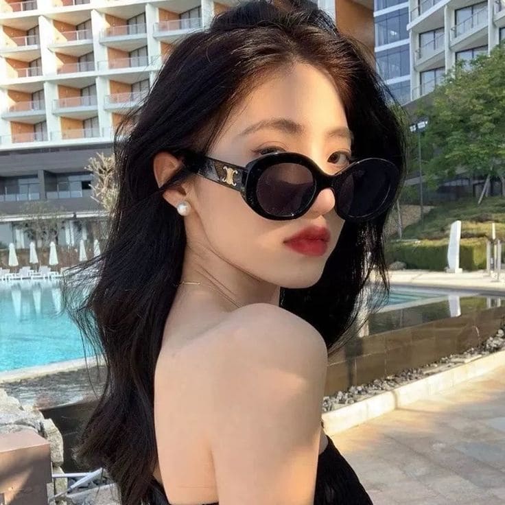 Vì Sao Kính Đi Biển Là Người Bạn Không Thể Thiếu?