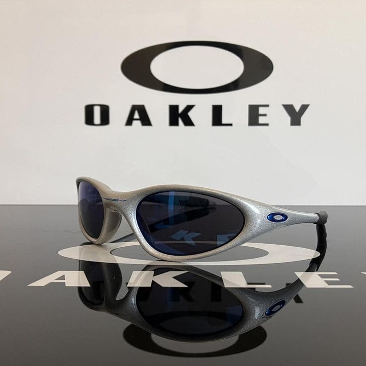 Gợi Ý Thương Hiệu Kính Đi Biển Đẹp Và Chất