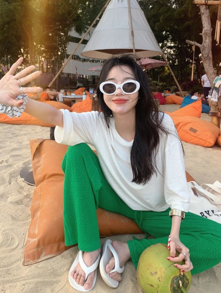 Tính Năng Quan Trọng Khi Chọn Kính Đi Biển - Tròng Phân Cực