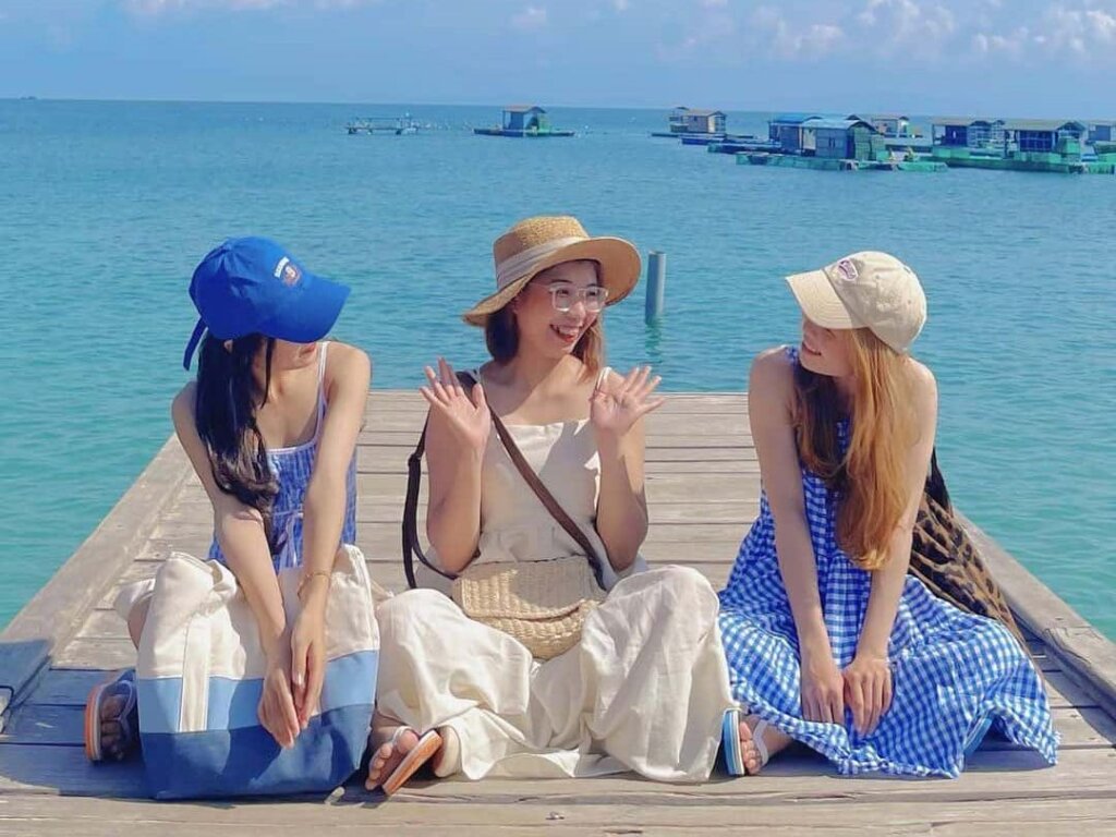 Phối Đồ Đi Biển Cho Nấm Lùn - phụ kiện 