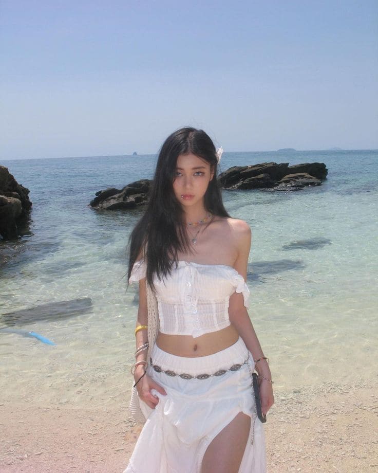 Các loại áo đi biển làm bạn nổi bật - Áo Trễ Vai