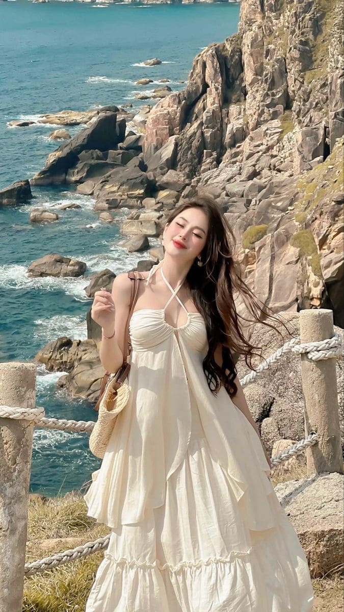 Bí Quyết Làm Nên Style Đi Biển Của Hot Girl Đỉnh Cao