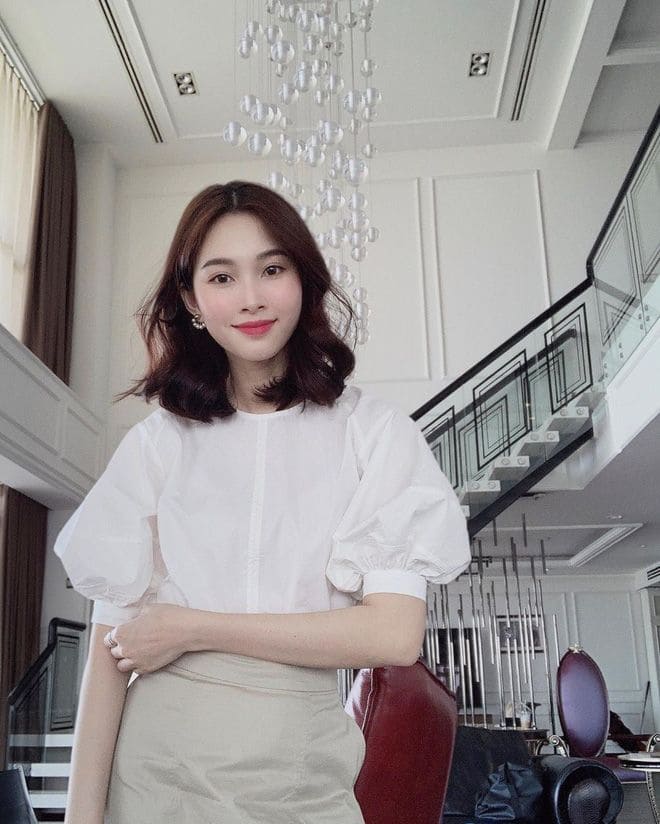 Người Gầy Khó Chọn Đồ Đi Biển Thế Nào - Áo Blouse Và Chân Váy