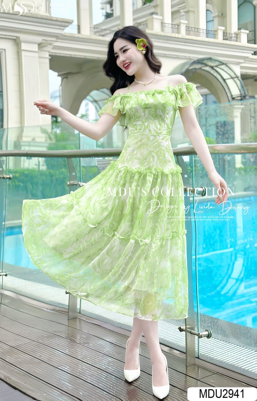 Gợi Ý Top 7+ Thời Trang Trung Niên Đi Biển Để "Trẻ" Ra Vài Tuổi - Đầm Maxi