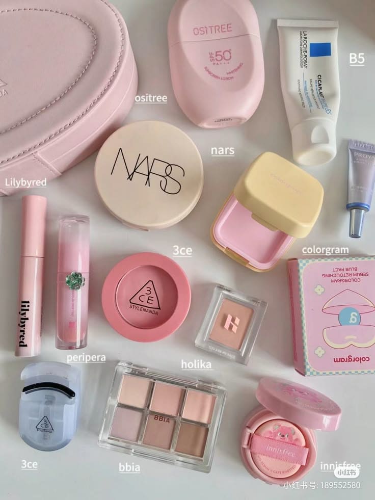 Chuẩn Bị Gì Trước Khi Trang Điểm Khi Đi Biển?