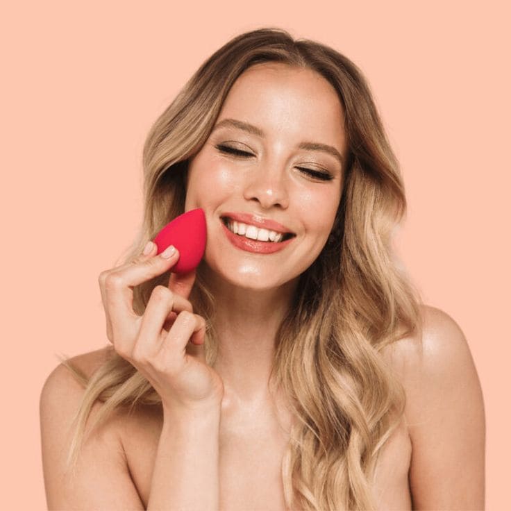 Bật Mí Quy Trình Trang Điểm Khi Đi Biển Chuẩn Chỉnh - Lớp Nền Nhẹ Như Gió Biển