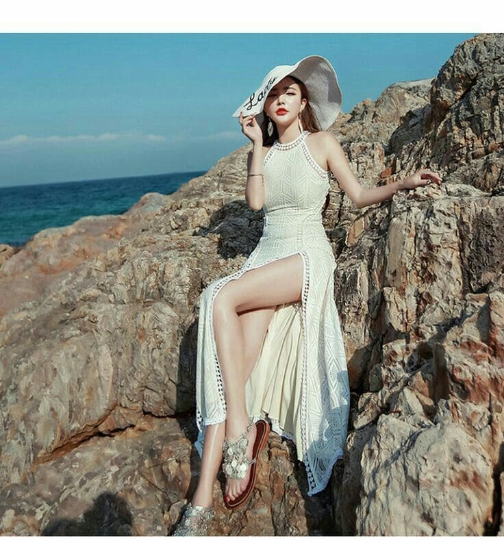 Các Kiểu Dáng Váy Dài Đi Biển Đẹp Nhất Cho Chị Em - Váy Xẻ Tà