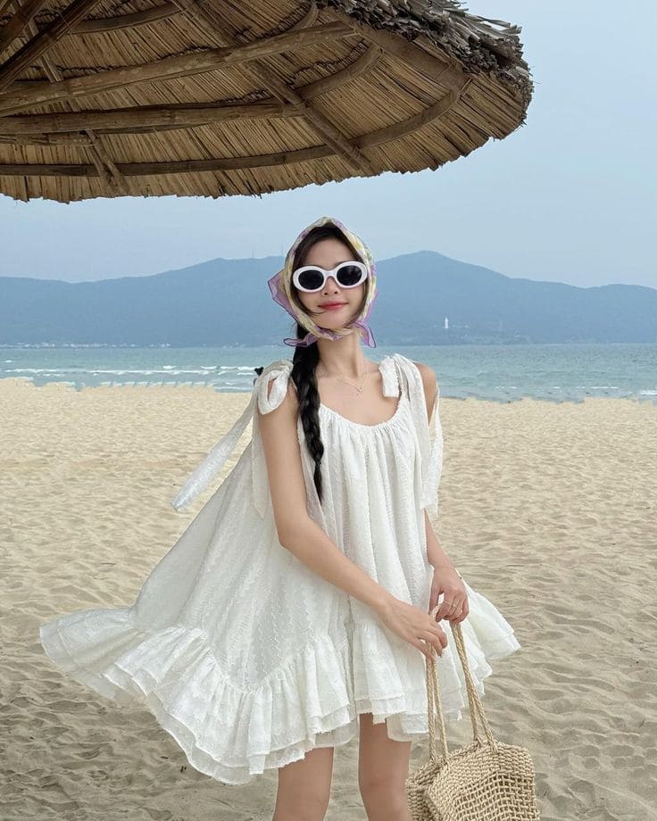 Những Kiểu Váy Đi Biển Đã “Cứu” Mình Trên Bãi Cát - Váy Babydoll