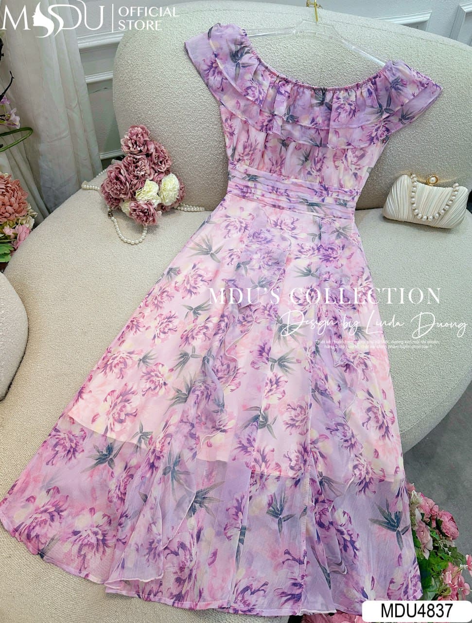 Chất Liệu Nào Đẹp Nhất Cho Váy Hoa Đi Biển?