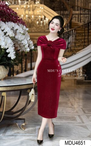Váy Thiết Kế MDU4651 Dáng Ôm Hoa Đính Cổ Áo Cách Điệu