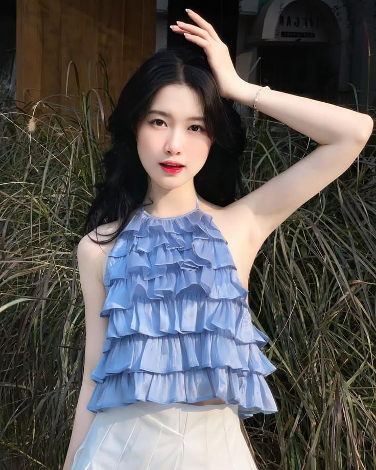 Các Kiểu Áo Yếm Đi Biển Đẹp Lung Linh Cho Mọi Người - Áo Yếm Croptop