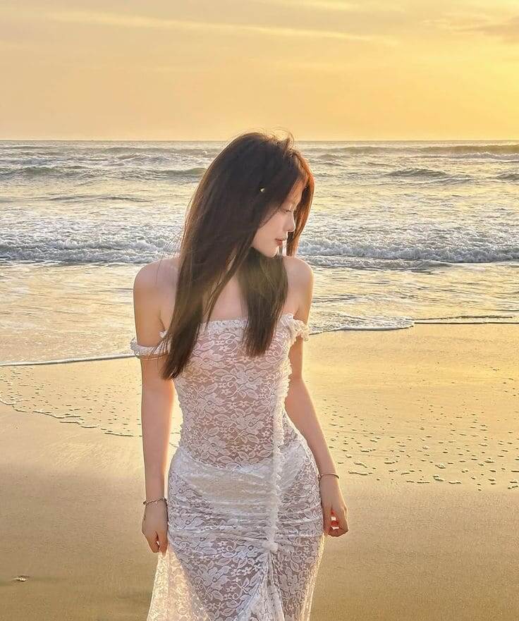 Cách Diện Đồ Đi Biển Để Nổi Bật Nhất Biển - Phối Đồ Theo Phong Cách Riêng