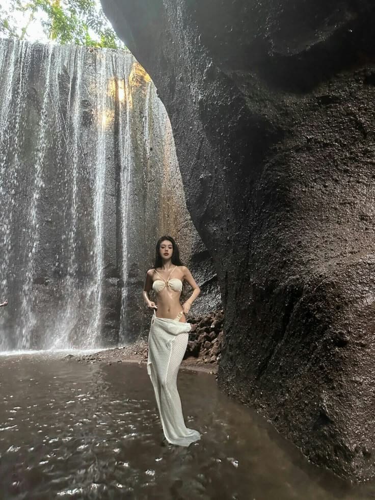 Bí Kíp Phối Đồ Với Chân Váy Đi Biển