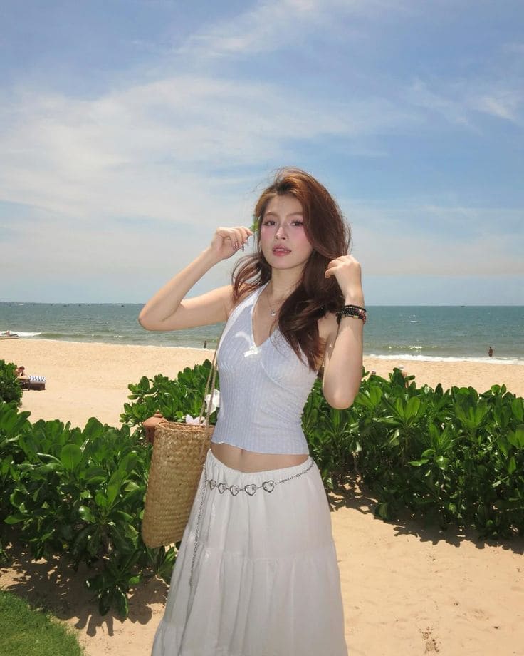 Chất Liệu Nào Lý Tưởng Cho Chân Váy Đi Biển