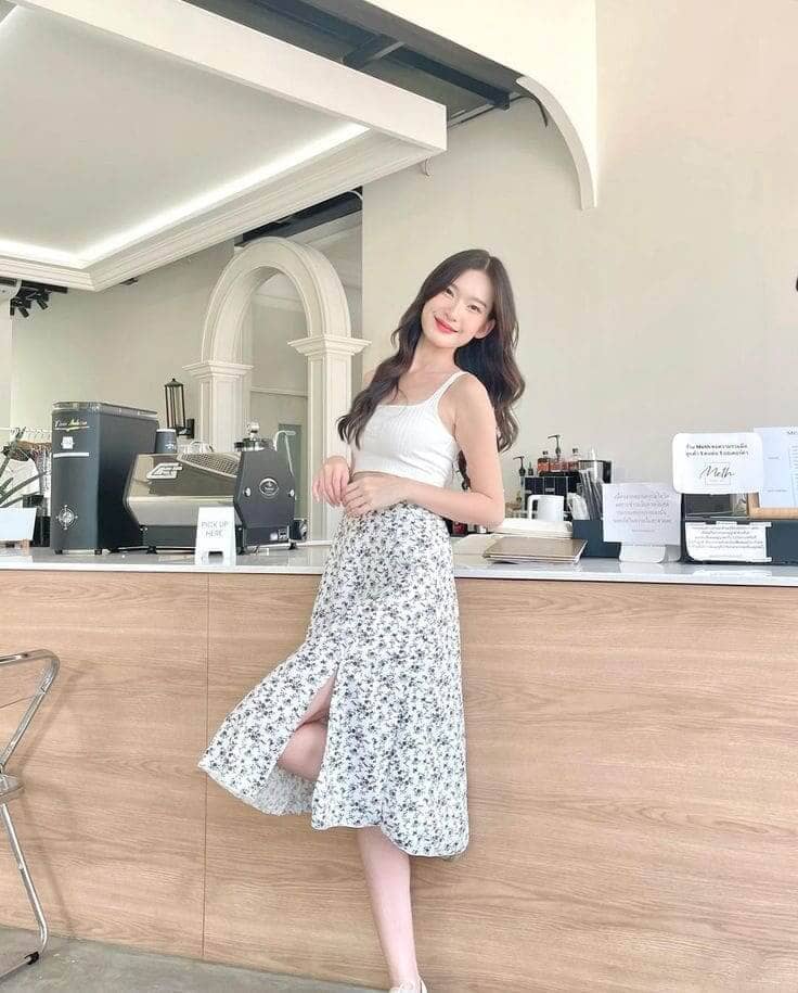 Vì Sao Chân Váy Hoa Đi Biển Là Lựa Chọn Hoàn Hảo