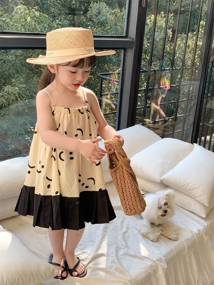 Mẹo Phối Đồ Với Đầm Đi Biển Cho Bé Gái