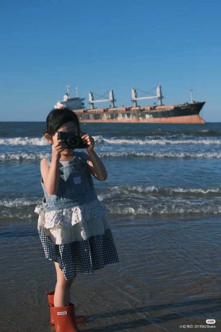 Các Kiểu Đầm Đi Biển Phù Hợp Với Bé Gái - Đầm Babydoll