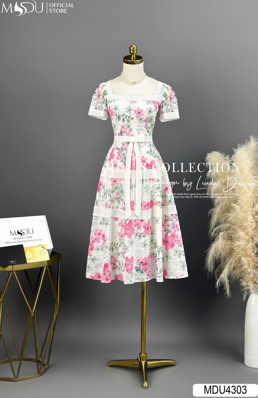 Các Kiểu Đầm Đi Biển Ngắn Khiến Nàng Mê Mẩn - Đầm Hoa Nhí Ngắn