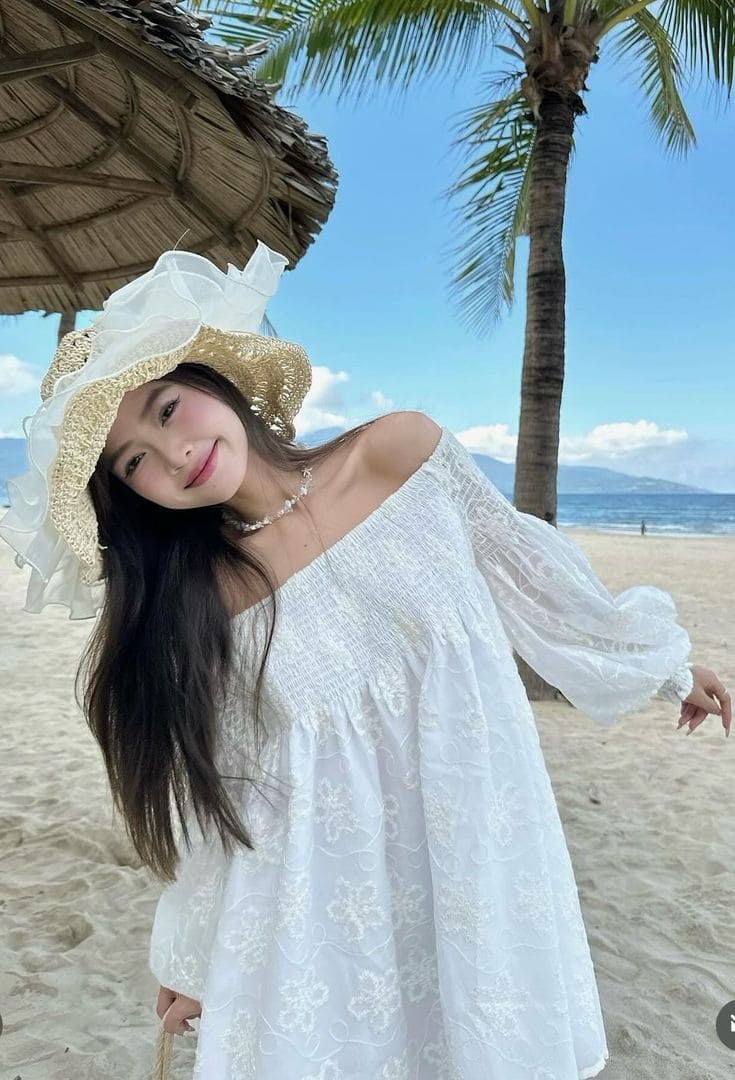 Các Kiểu Đầm Đi Biển Ngắn Khiến Nàng Mê Mẩn - Đầm Trễ Vai Ngắn