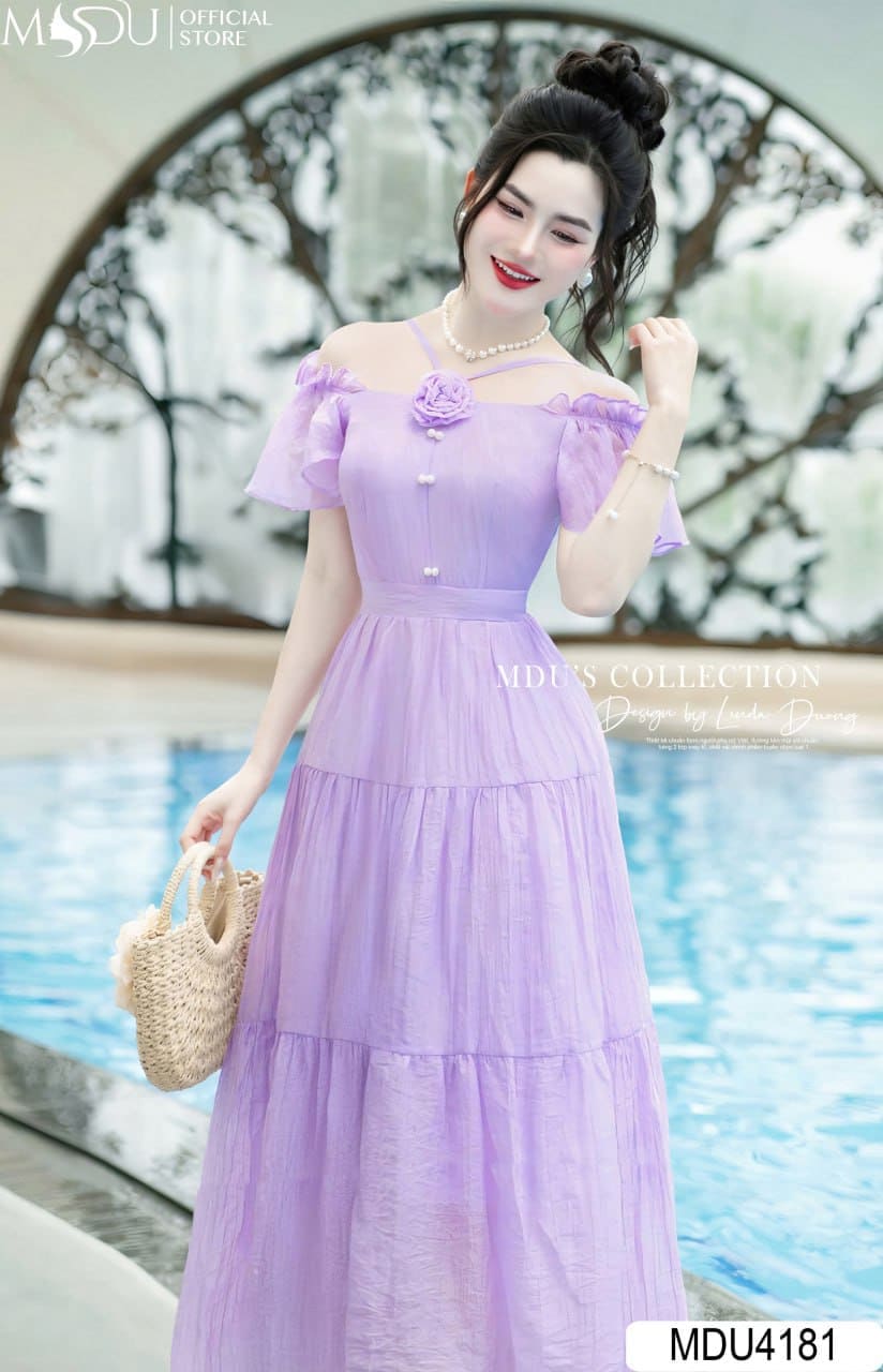 Xu Hướng Đầm Maxi Đi Biển Có Tay Năm 2025